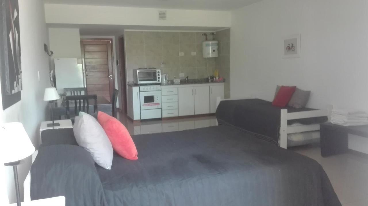 Apartamentos Laguna De Navarro Esterno foto